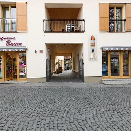 Talstation 20 / Innenstadt, 2 Schlafzimmer, Terrasse * Rüdesheim am Rhein