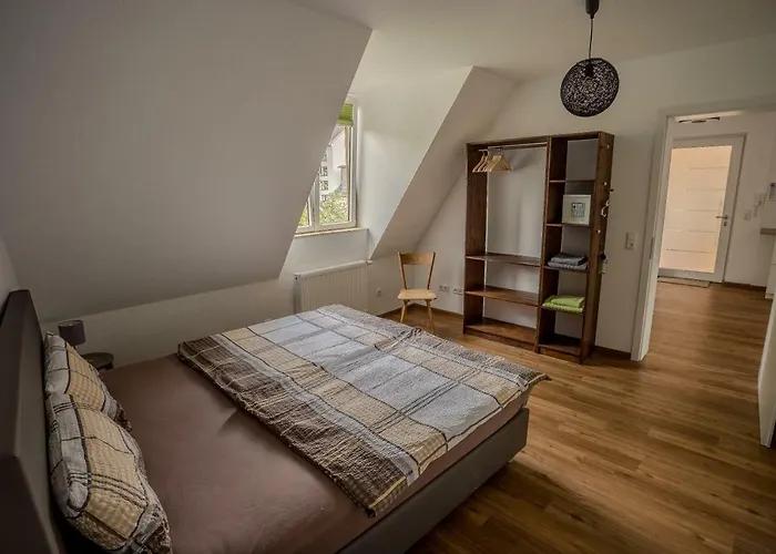 Talstation 20 / Innenstadt, 2 Schlafzimmer, Terrasse