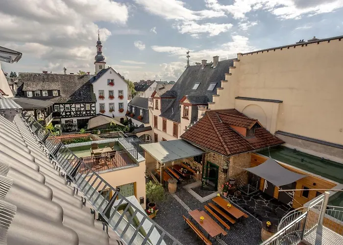 Talstation 20 / Innenstadt, 2 Schlafzimmer, Terrasse * Рюдесхайм-на-Рейне